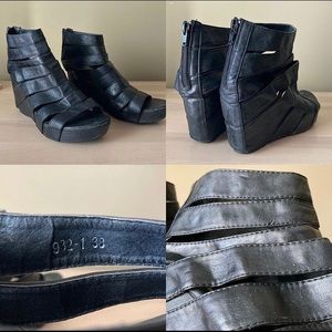 Paramix faux leather zip up wedges